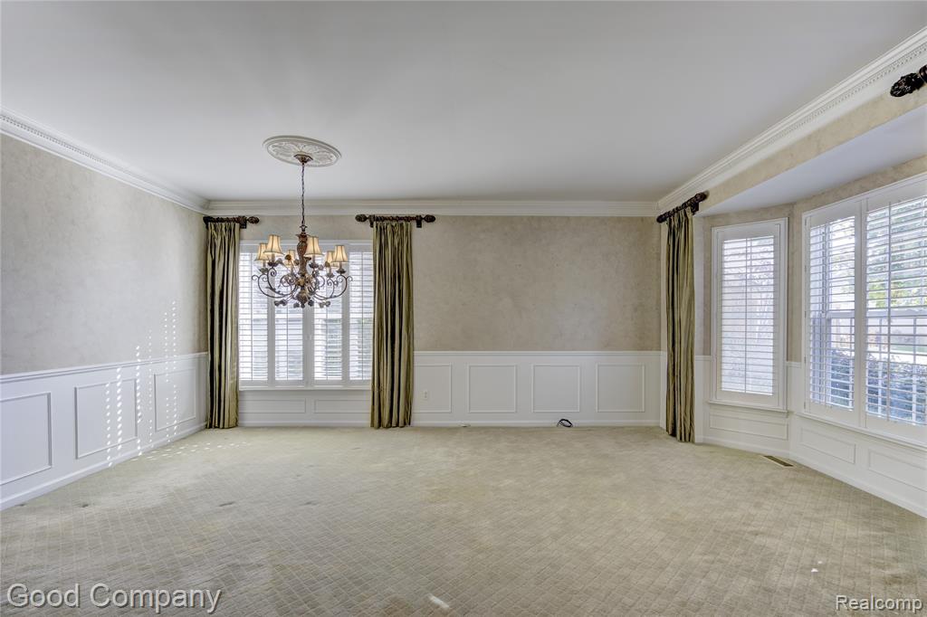 4617 Covington Court Rochester, MI 48306 - Photo 8 of 50 Gallery Image 8