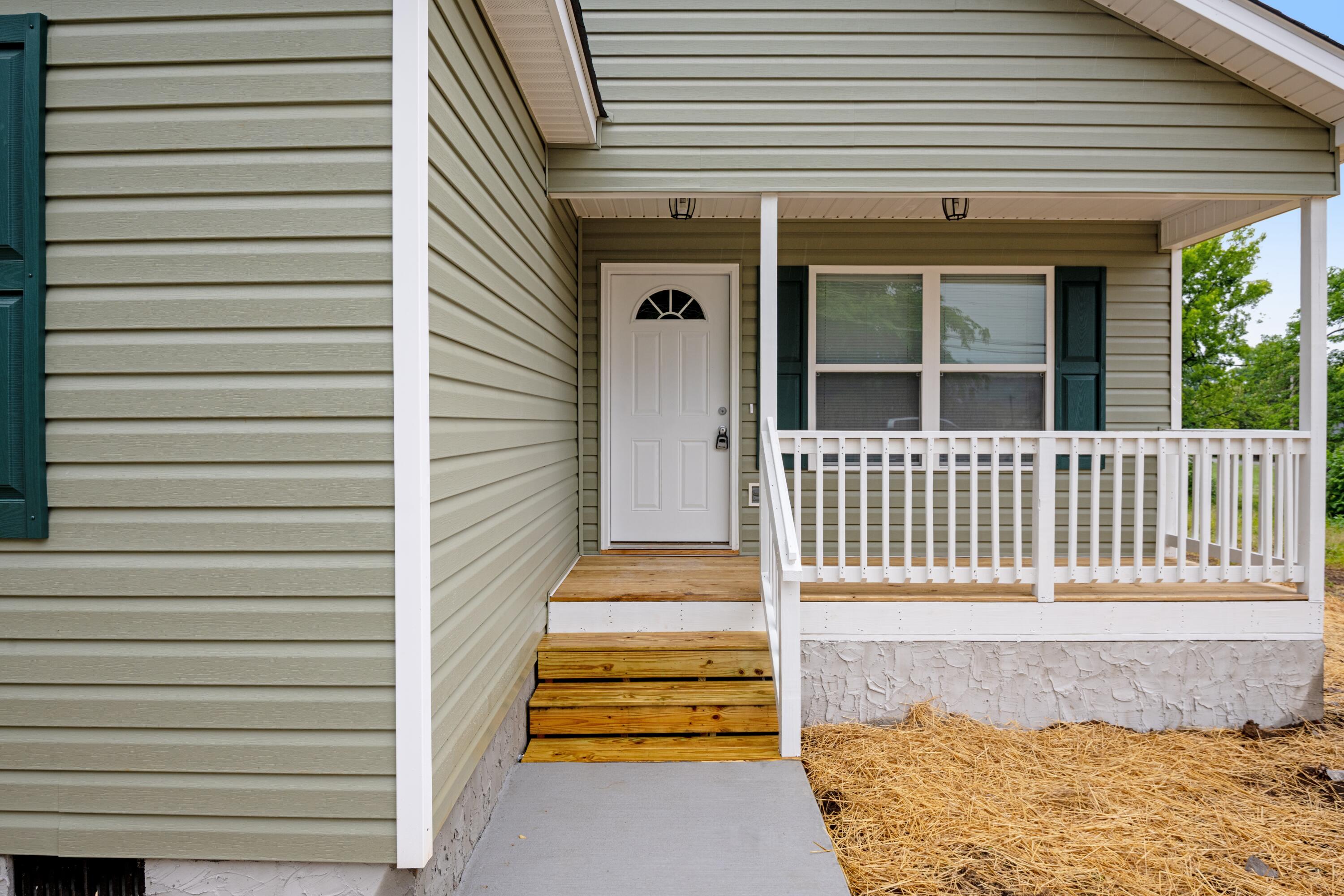 2807 Calhoun Avenue Chattanooga, TN 37404 - Photo 2 of 21 KAE_9772-New