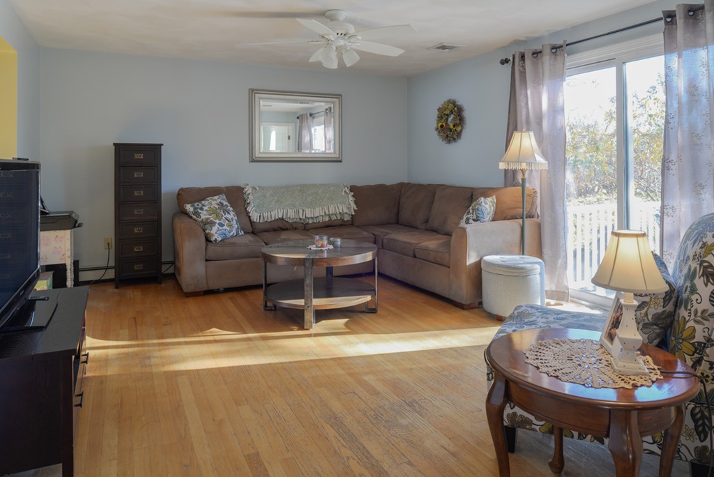 46 Nells Pond Road Lynn, MA 01904 - Photo 11 of 28 Gallery Image 11