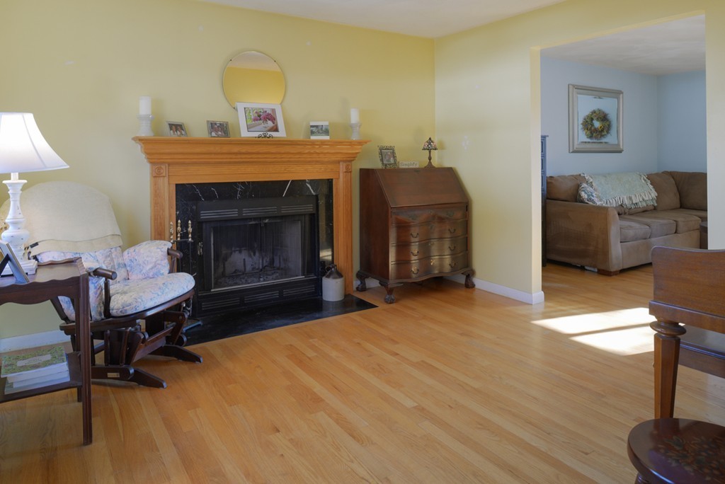 46 Nells Pond Road Lynn, MA 01904 - Photo 8 of 28 Gallery Image 8