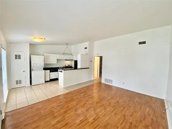 $1,675 | 614 West 51st Street, Unit 104, Austin, TX 78751