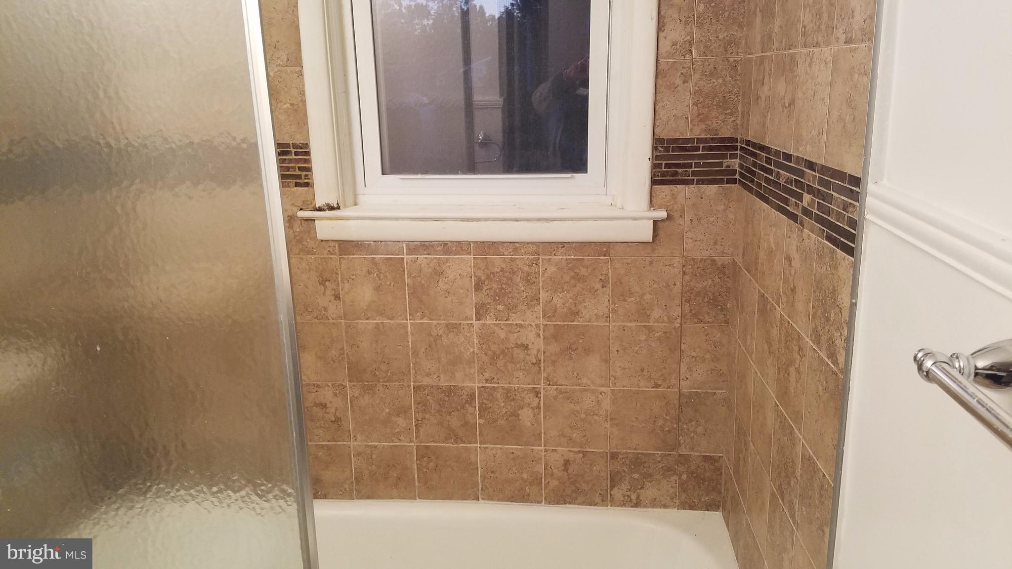 3202 Fairview Road Baltimore, MD 21207 - Photo 13 of 25 Bath