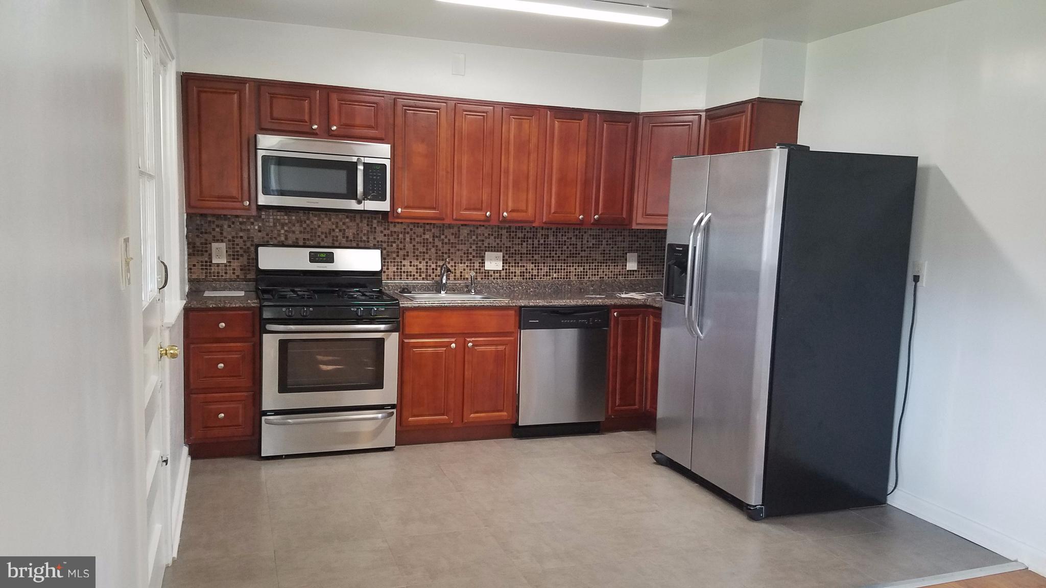 3202 Fairview Road Baltimore, MD 21207 - Photo 10 of 25 Kitchen