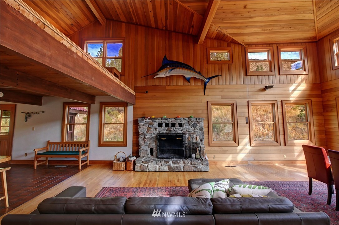 50 Diamond T Road Winthrop, WA 98862 - Photo 12 of 39 Gallery Image 12