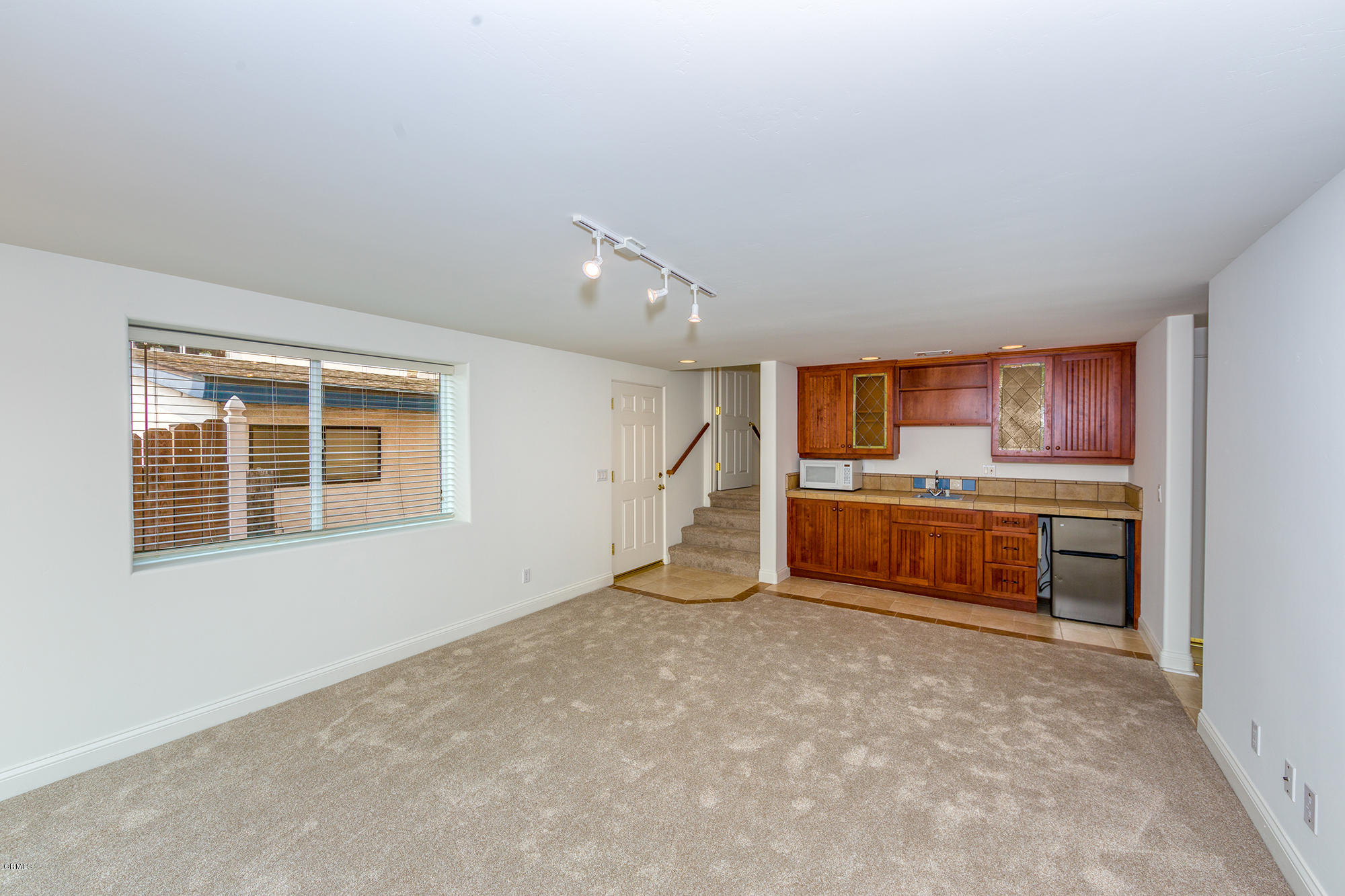 280 Hollywood Boulevard Oxnard, CA 93035 - Photo 18 of 36 244