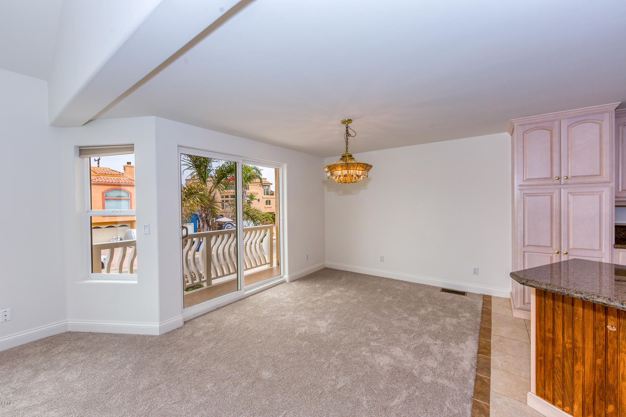 280 Hollywood Boulevard Oxnard, CA 93035 - Photo 6 of 36 253
