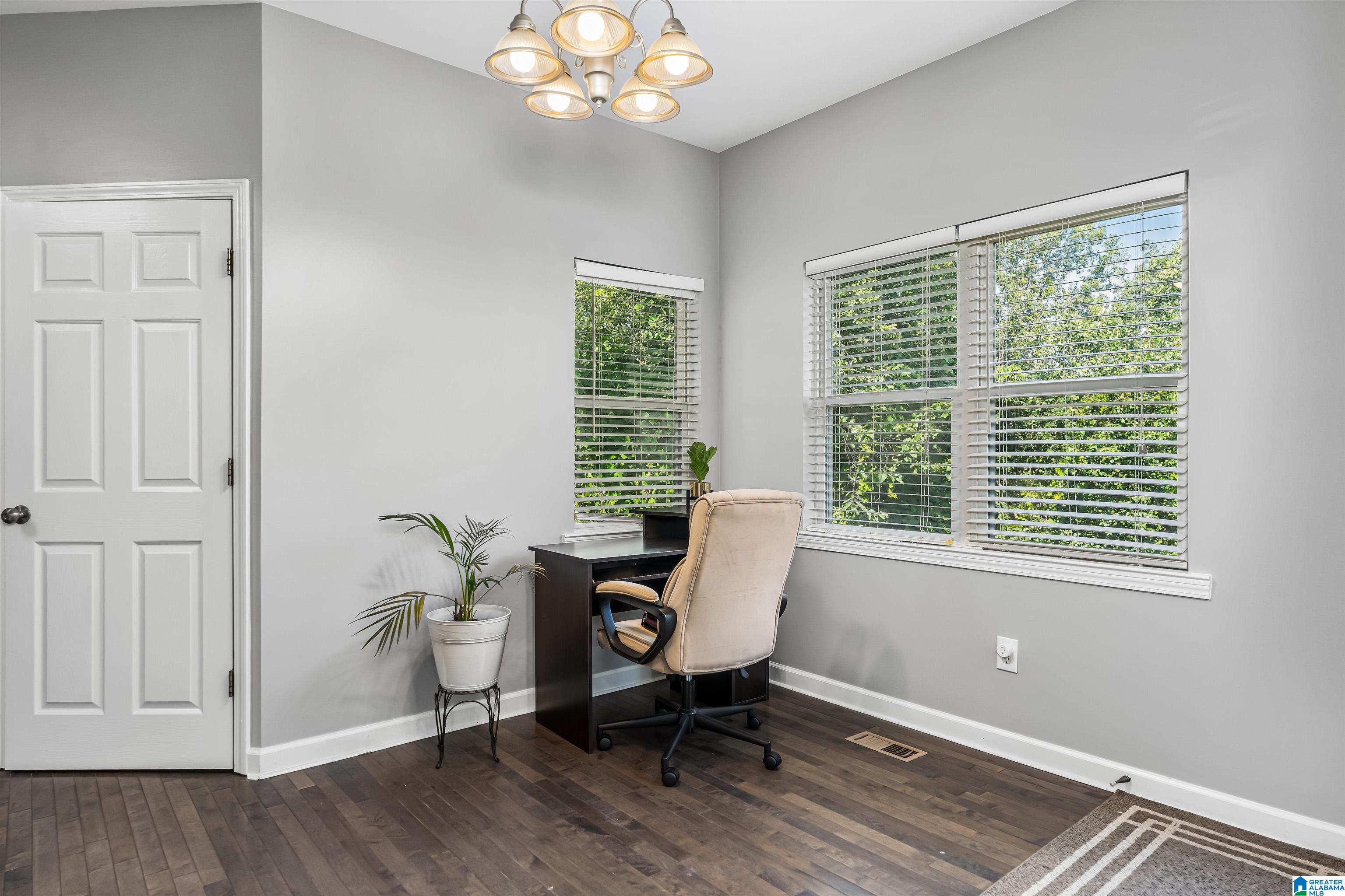 3972 South Shades Crest Road Birmingham, AL 35244 - Photo 10 of 37