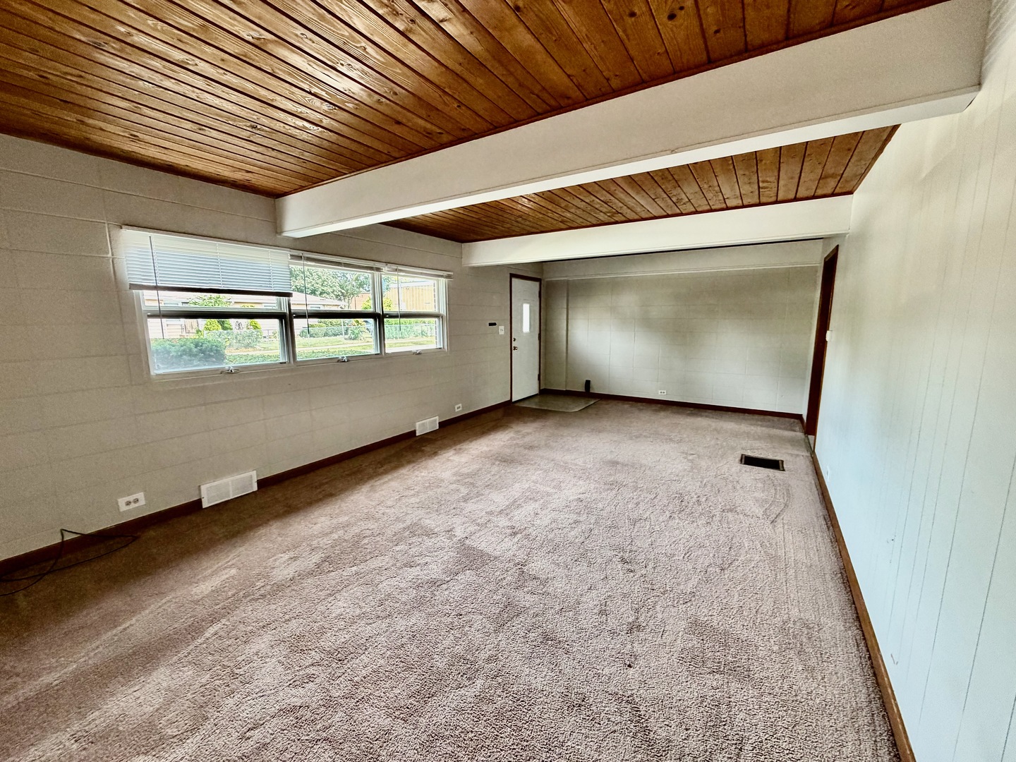 495 Franklin Boulevard, Unit 495 Elgin, IL 60120 - Photo 5 of 13