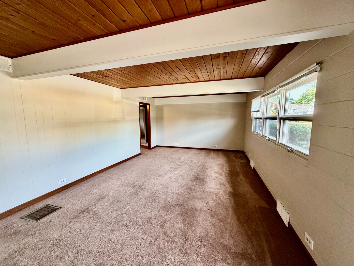 495 Franklin Boulevard, Unit 495 Elgin, IL 60120 - Photo 6 of 13