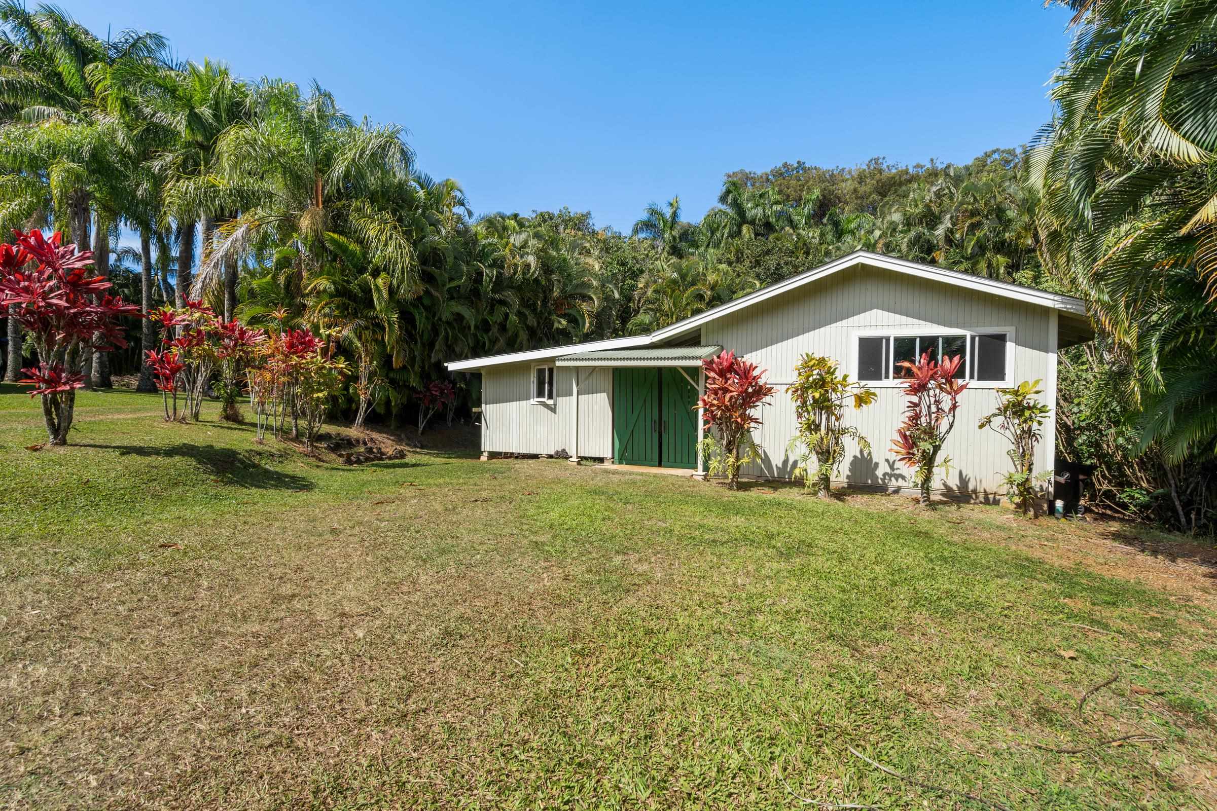 4345 Waha Place Haiku, HI 96708 - Photo 42 of 46
