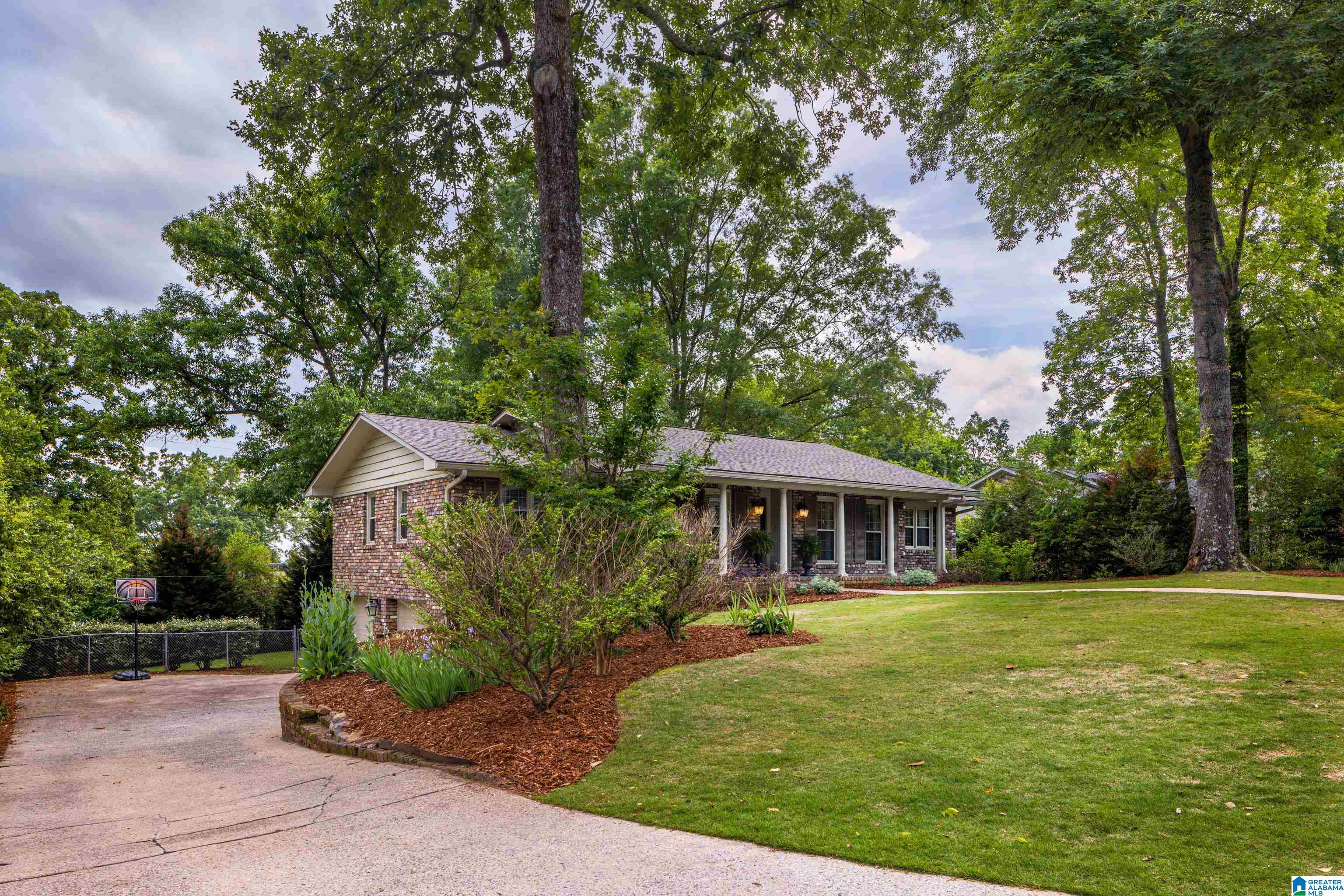 3617 Crestside Road Birmingham, AL 35223 - Photo 4 of 47