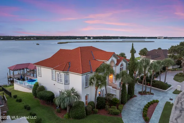 $1,650,000 | 2004 Bayou Laporte Drive, Biloxi, MS 39531