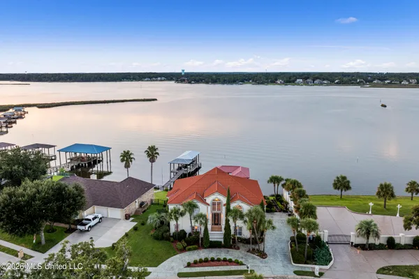$1,650,000 | 2004 Bayou Laporte Drive, Biloxi, MS 39531