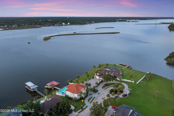 $1,650,000 | 2004 Bayou Laporte Drive, Biloxi, MS 39531