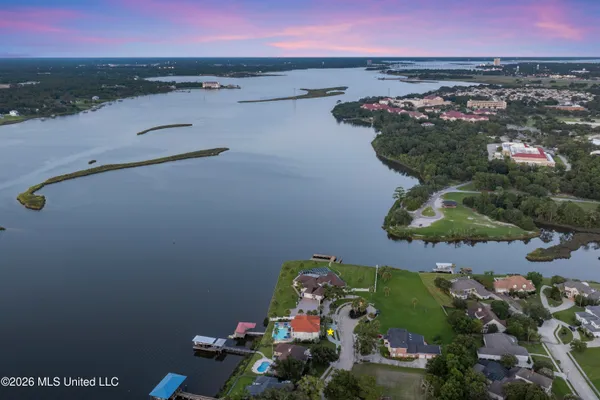 $1,650,000 | 2004 Bayou Laporte Drive, Biloxi, MS 39531