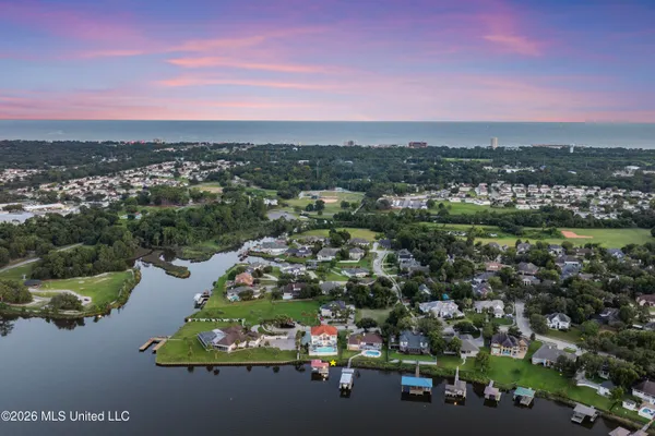 $1,650,000 | 2004 Bayou Laporte Drive, Biloxi, MS 39531