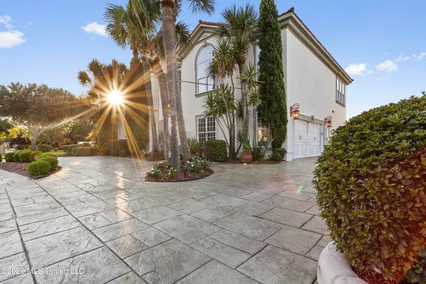 $1,650,000 | 2004 Bayou Laporte Drive, Biloxi, MS 39531