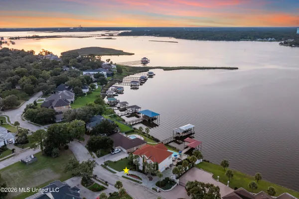 $1,650,000 | 2004 Bayou Laporte Drive, Biloxi, MS 39531