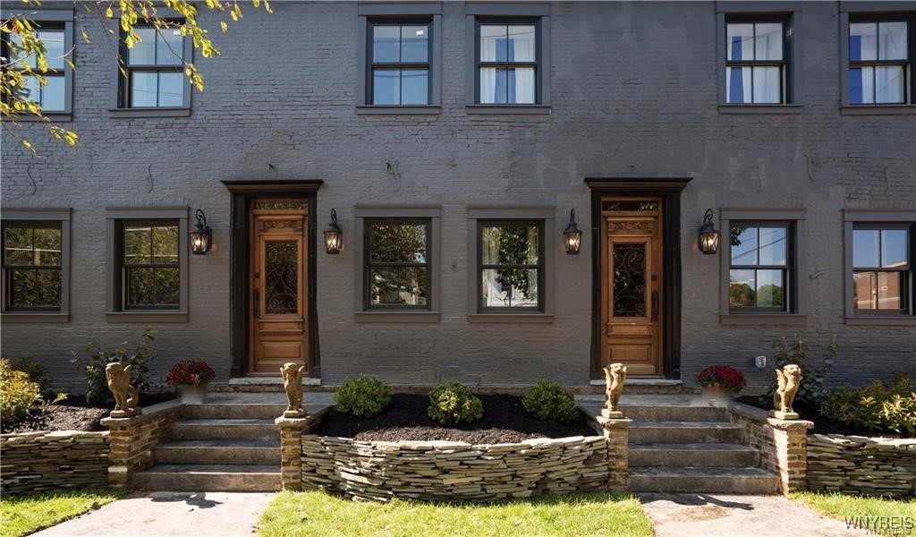 35 Olean Street East Aurora, NY 14052 - Photo 2 of 13