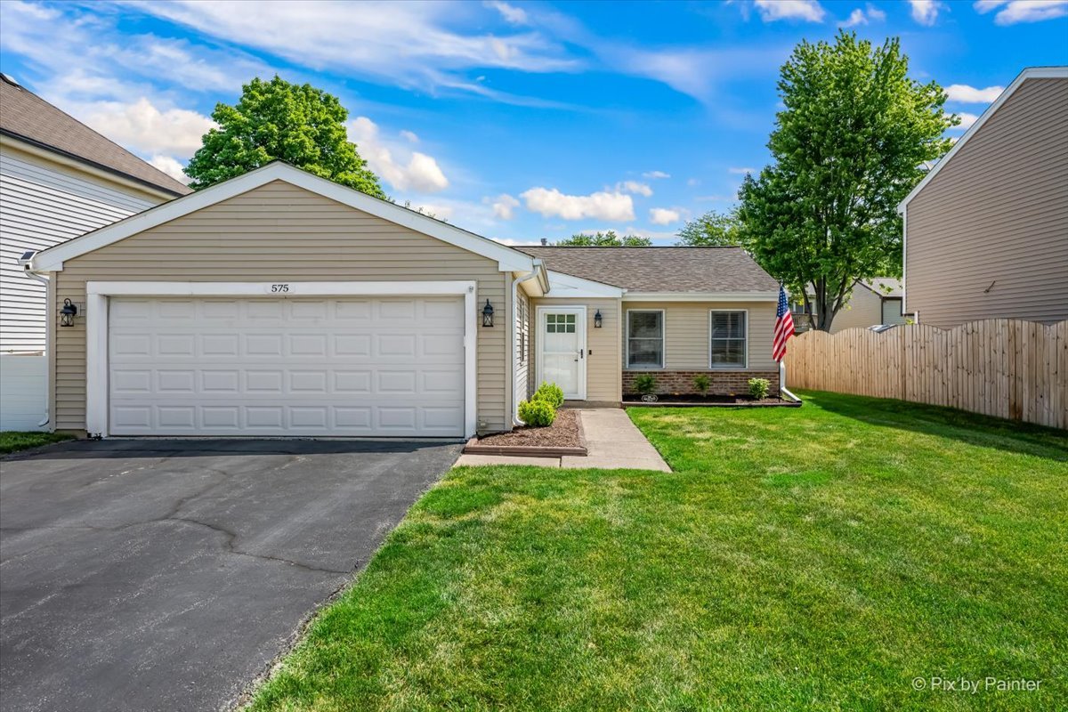 575 Rodenburg Road Roselle, IL 60172 - Photo 1 of 24