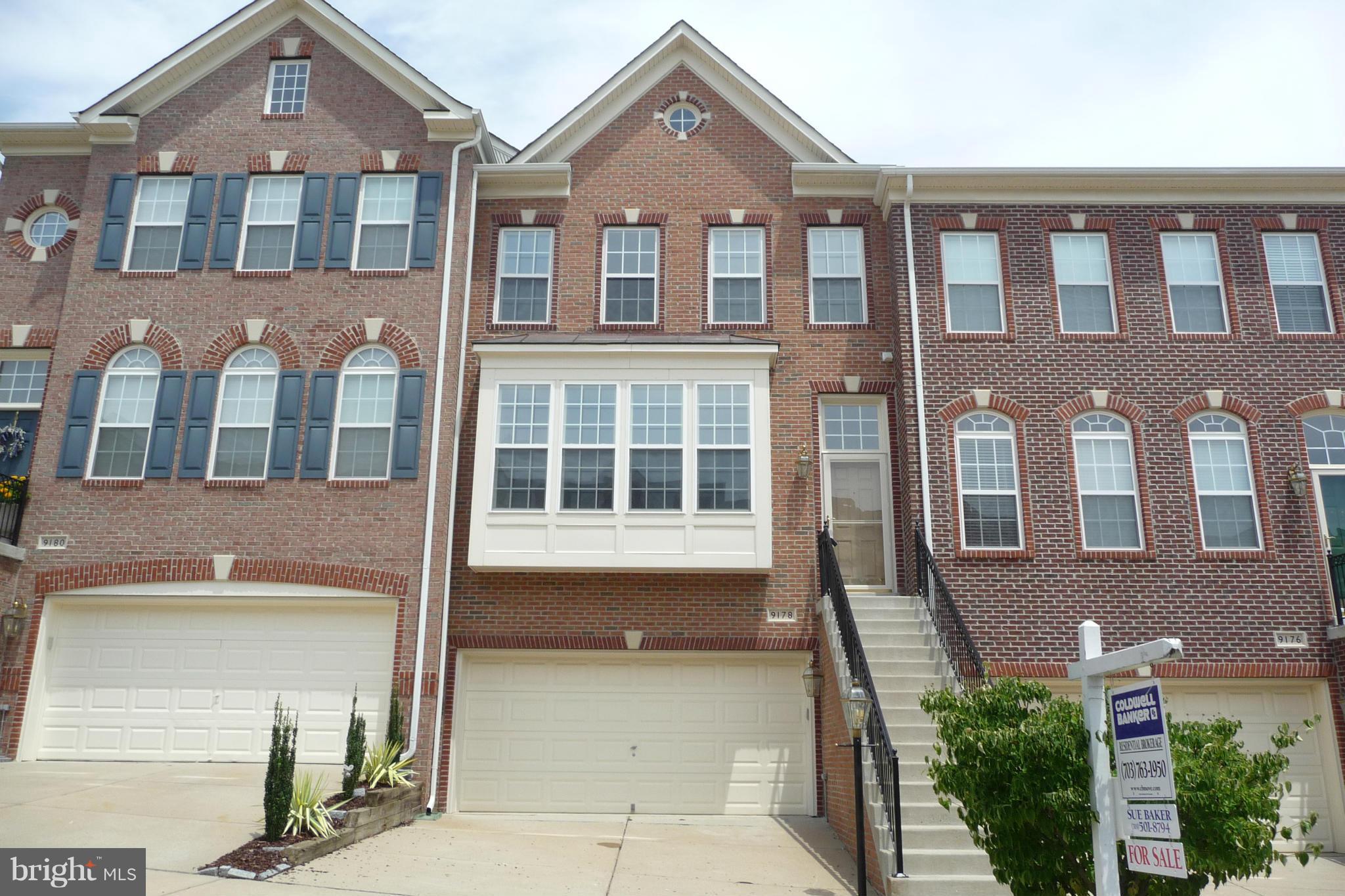 LUXURY BRICK TOWNHOME