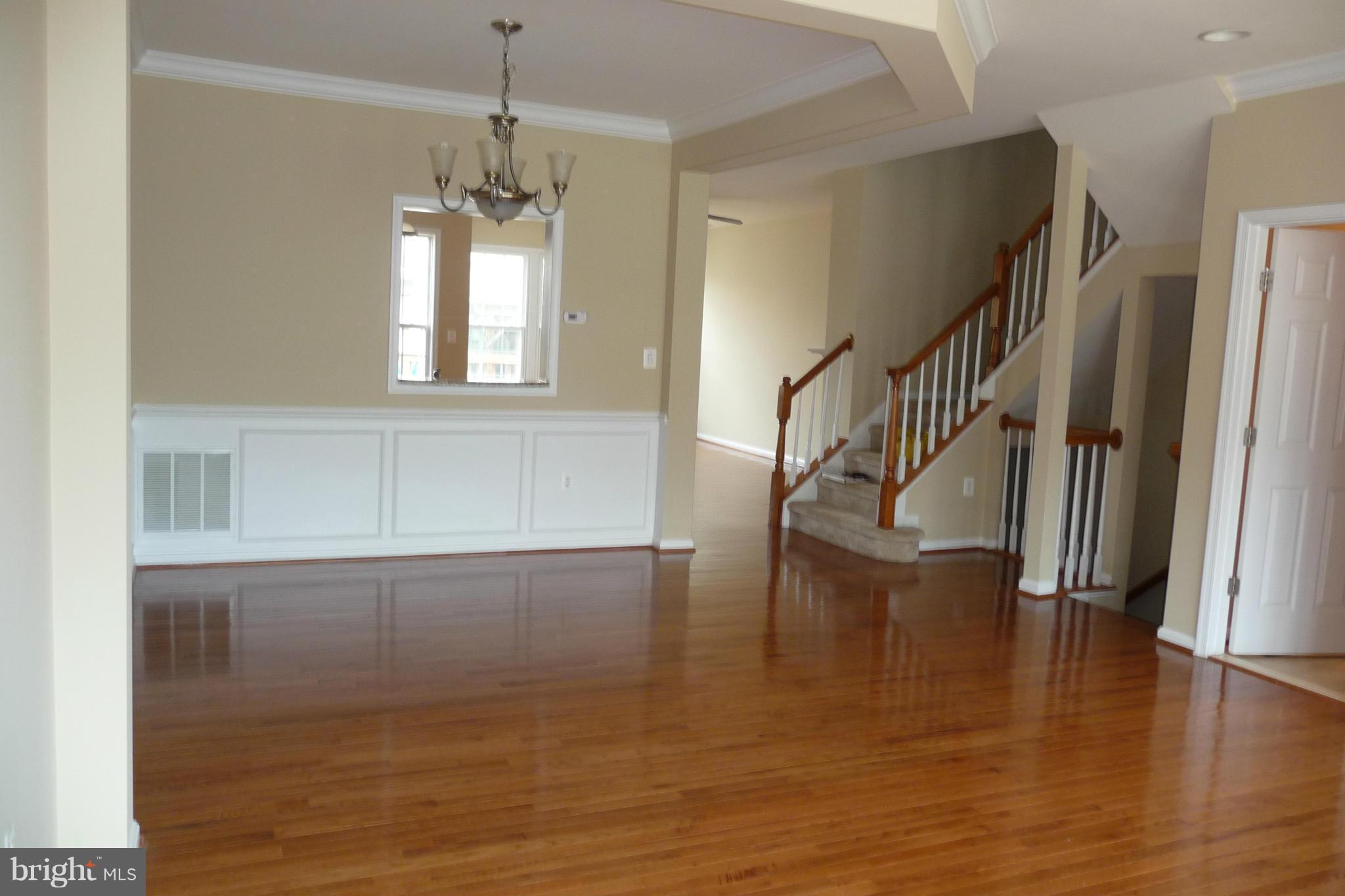 9178 Furey Road Lorton, VA 22079 - Photo 28 of 29 COMPLETELY OPEN MAIN LEVEL