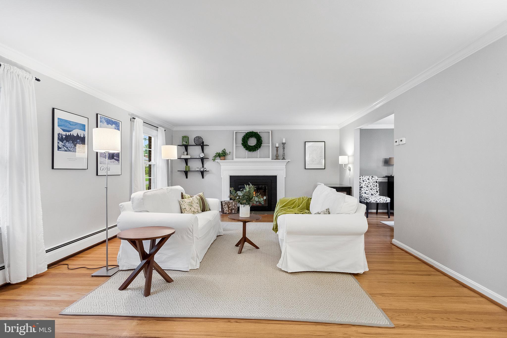 208 Cooper Drive Wallingford, PA 19086 - Photo 3 of 27