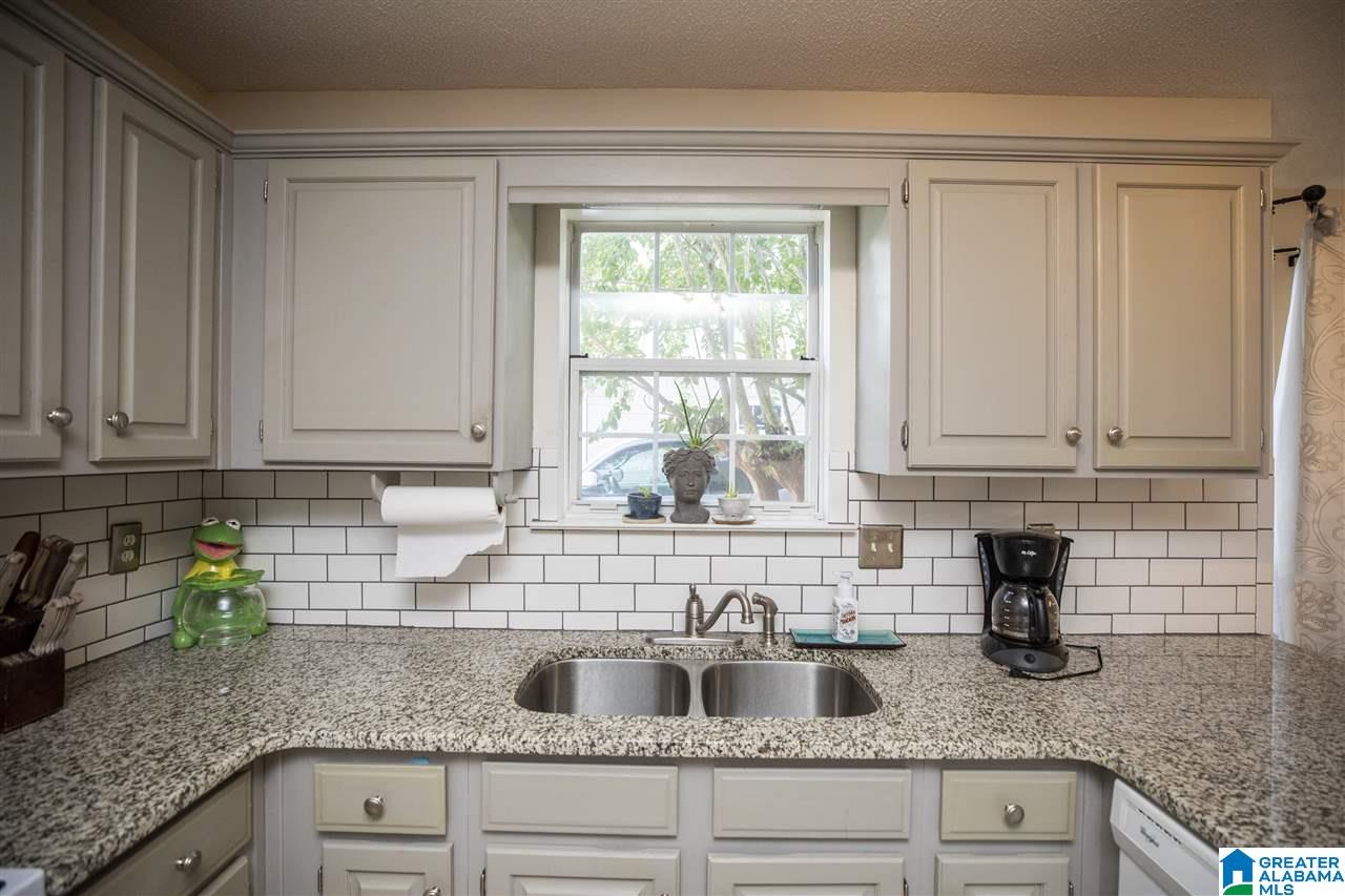 211 Jasmine Drive Alabaster, AL 35007 - Photo 20 of 34