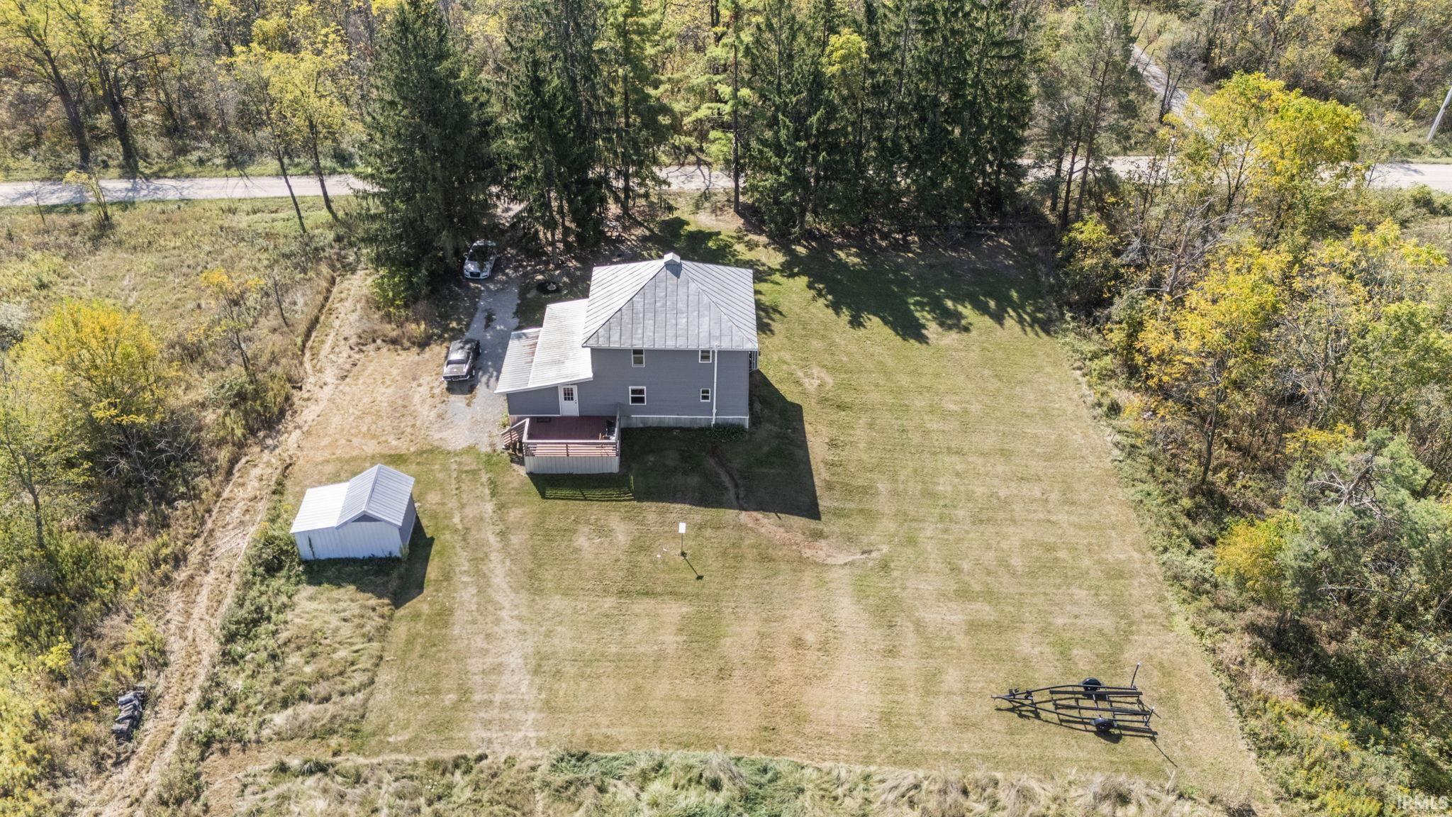 6330 East Division Road Angola, IN 46703 - Photo 5 of 31 Gallery Image 5