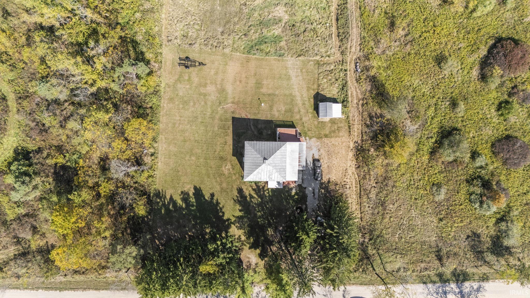 6330 East Division Road Angola, IN 46703 - Photo 7 of 31 Gallery Image 7
