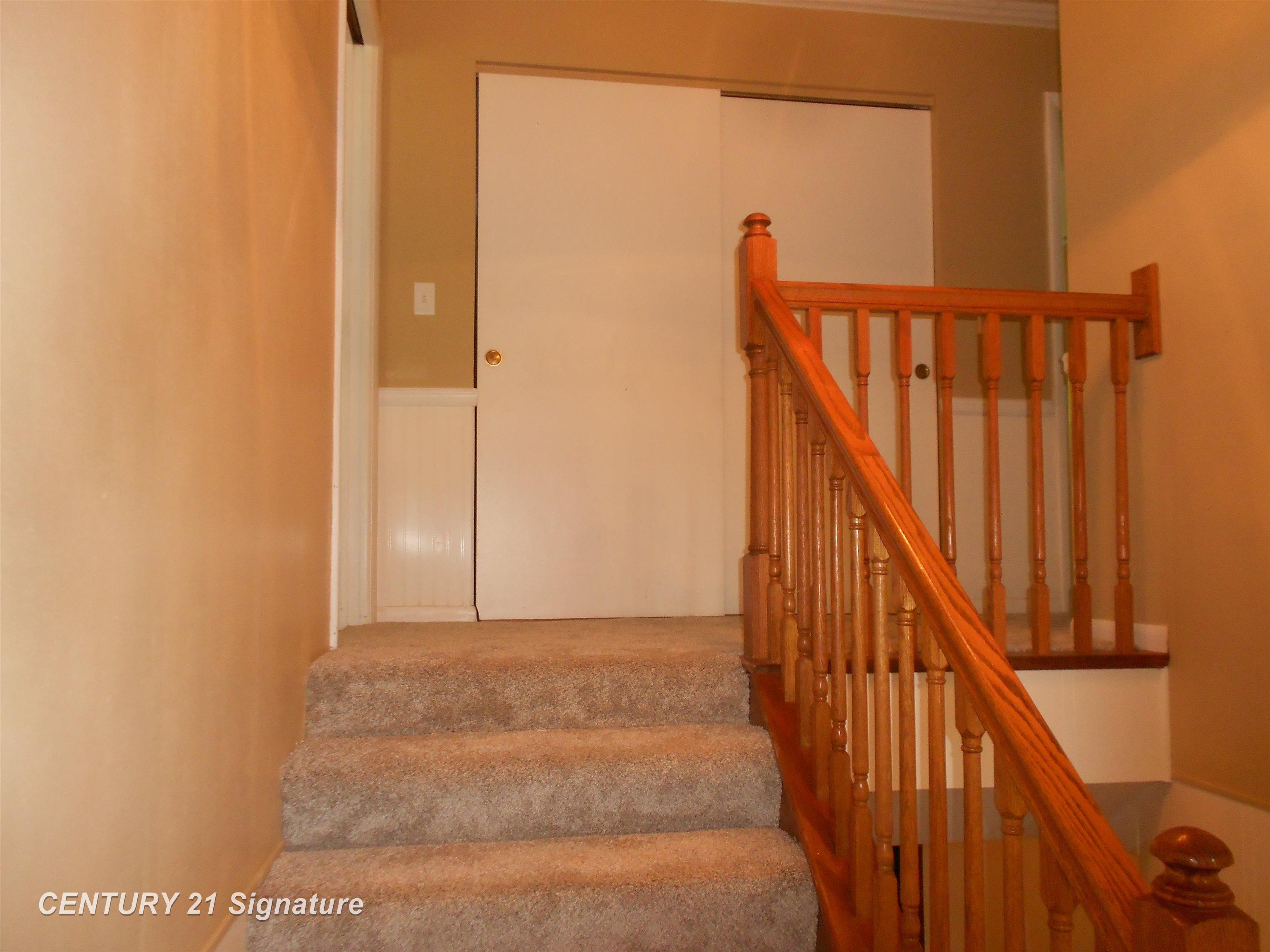 6825 Midland Road Freeland, MI 48623 - Photo 4 of 30