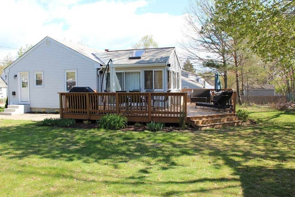 65 Judith Road Weymouth, MA 02191 - Photo 14 of 20 Gallery Image 14