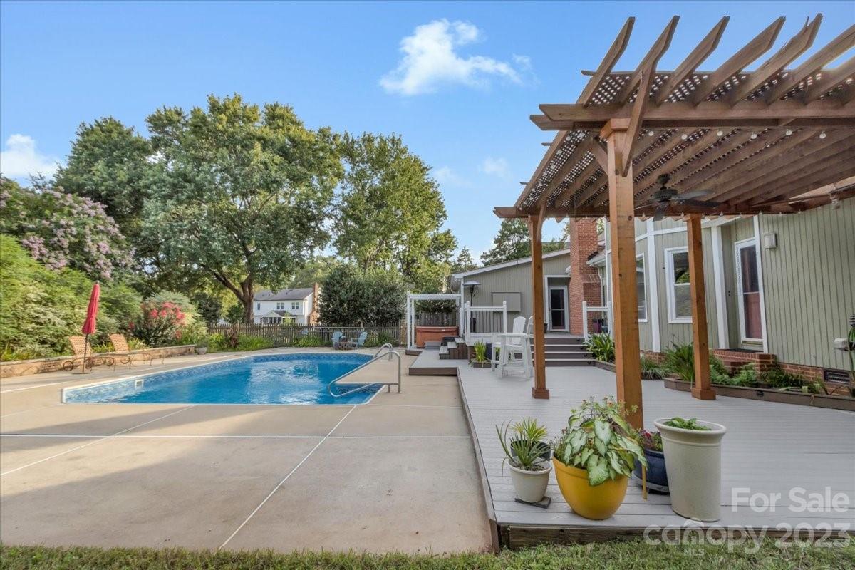 10531 Quail Acres Road Charlotte, NC 28277 - Photo 10 of 48 Gallery Image 10