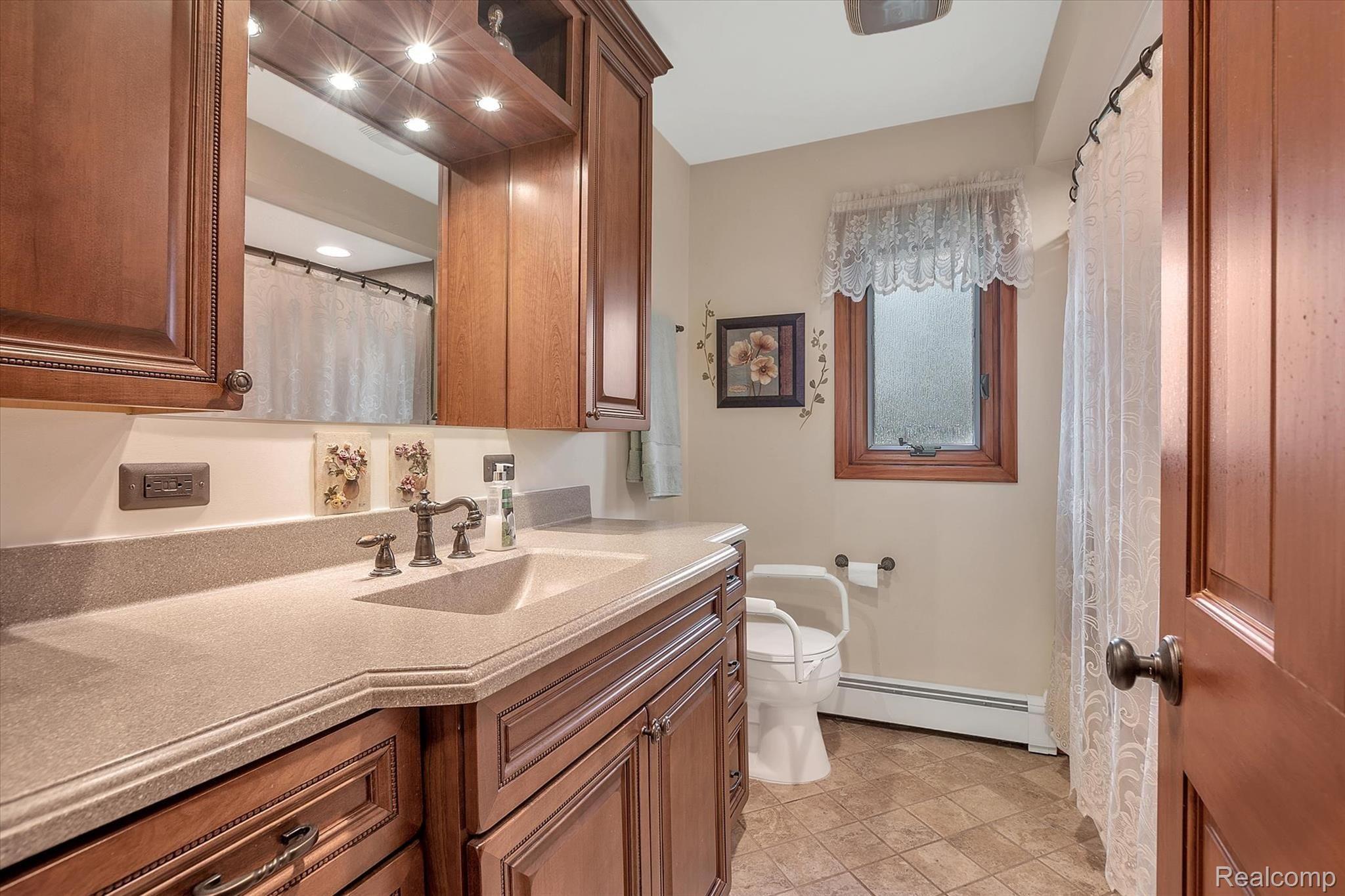 26340 Romine Road New Boston, MI 48164 - Photo 14 of 32 26340 Romine, frame 21.jpg