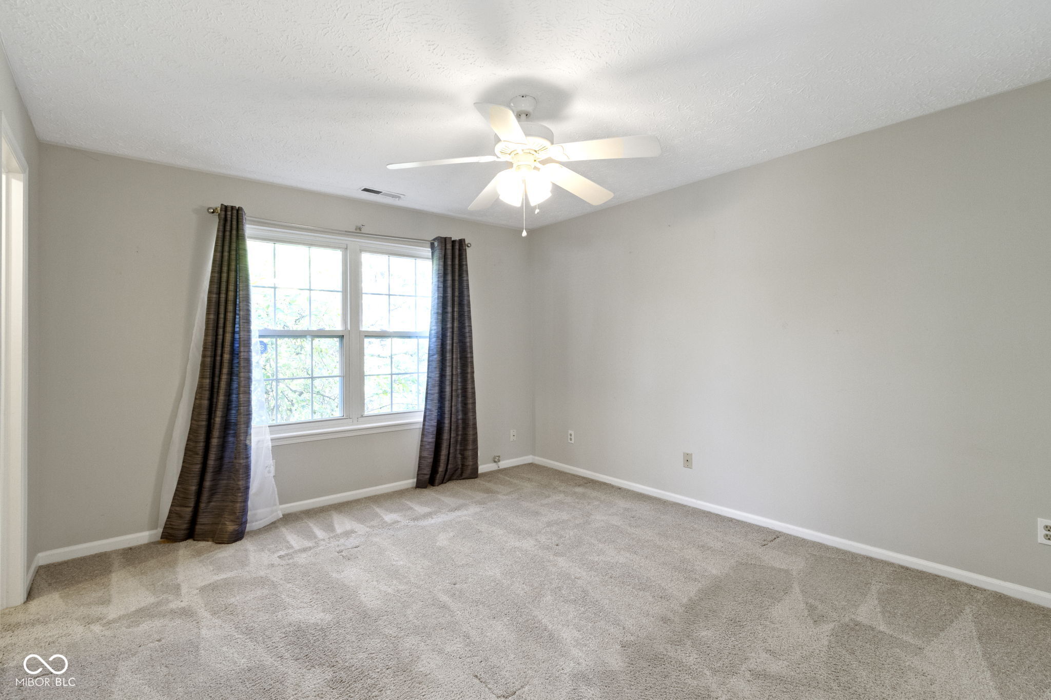 9462 Charter Drive Indianapolis, IN 46250 - Photo 14 of 26