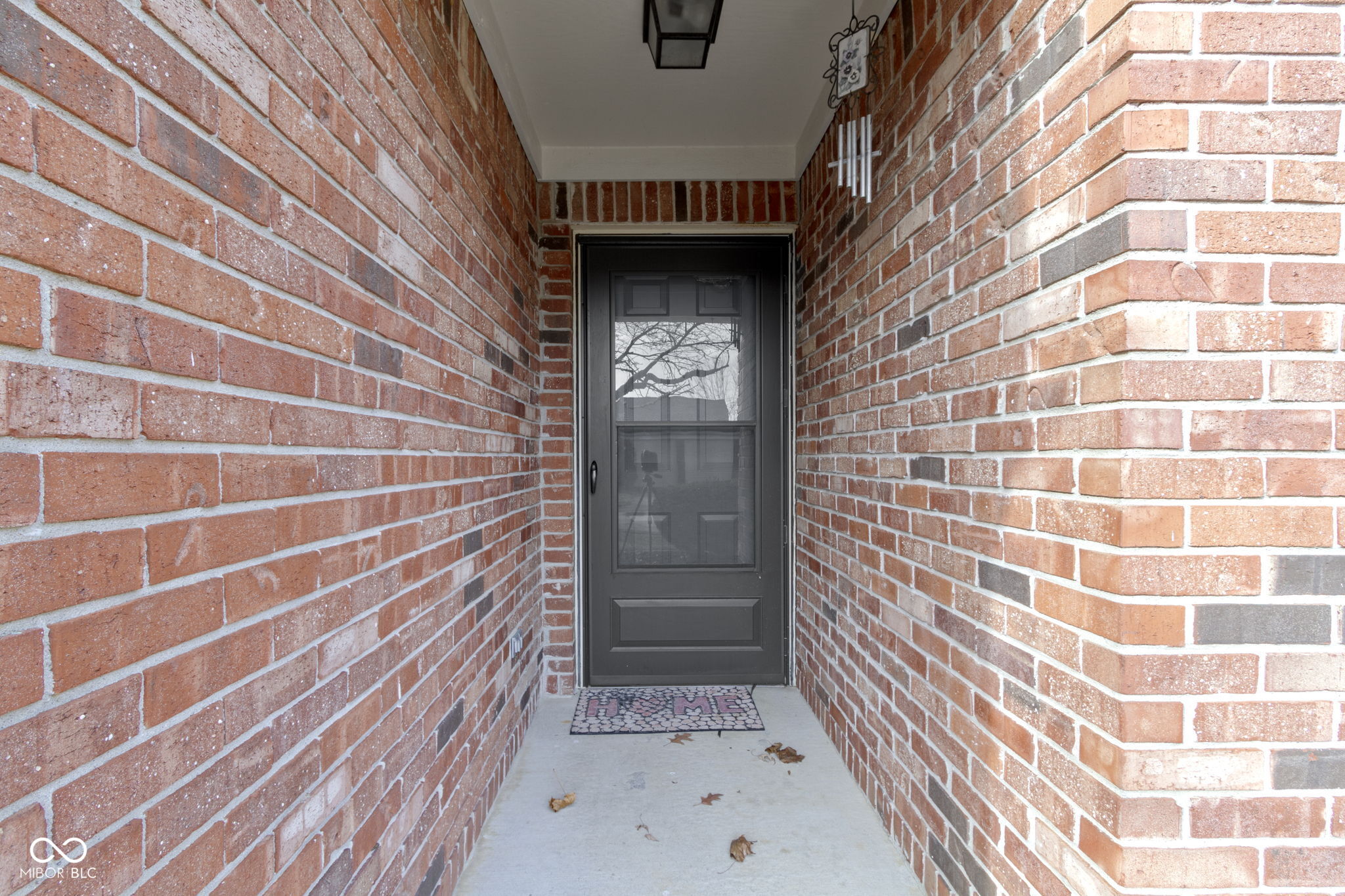 9462 Charter Drive Indianapolis, IN 46250 - Photo 4 of 26