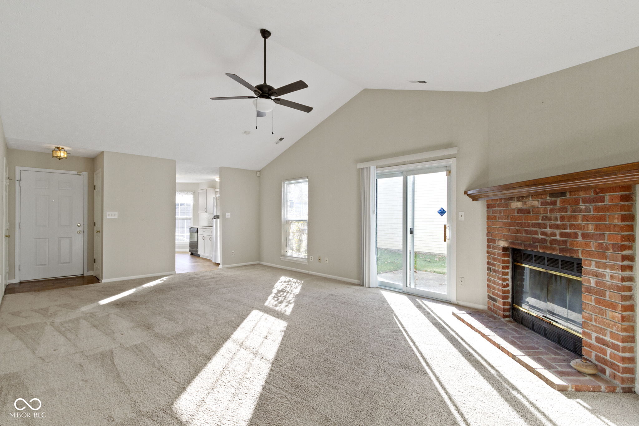 9462 Charter Drive Indianapolis, IN 46250 - Photo 7 of 26