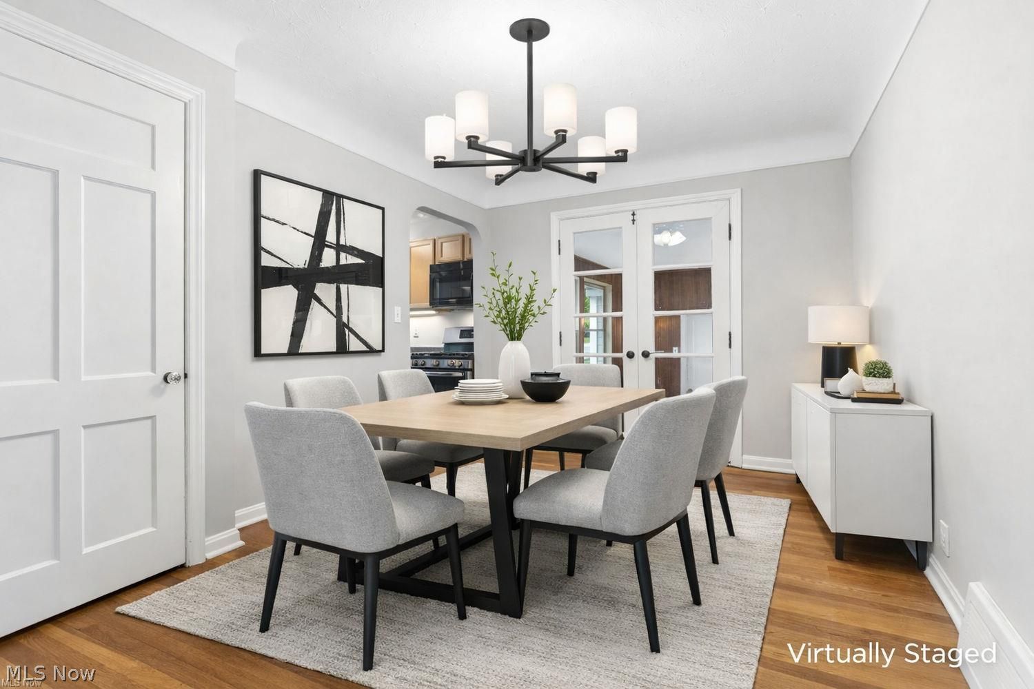 24230 Knickerbocker Road Bay Village, OH 44140 - Photo 11 of 50 Virtually staged