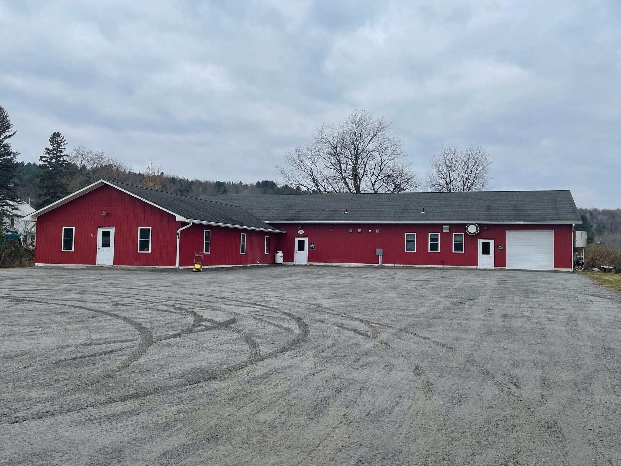 100 Cherry Tree Hill Lane Barton, VT 05822 - Photo 3 of 19