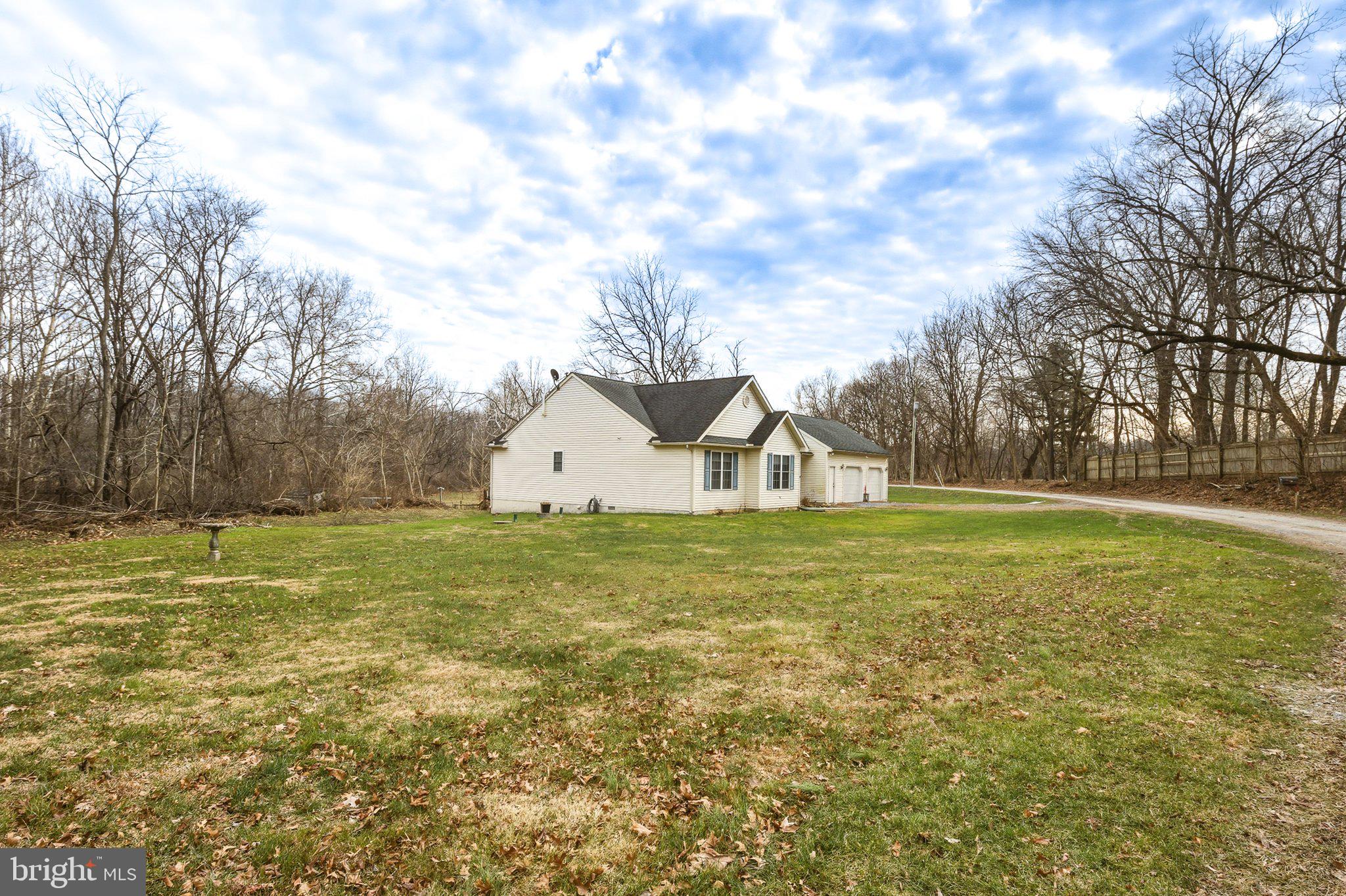 3 Pennsy Road New Providence, PA 17560 - Photo 4 of 40