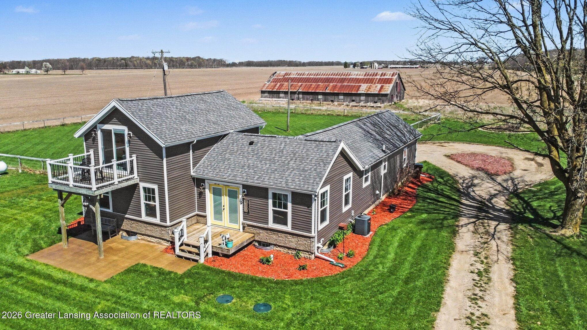 2808 North Lowell Road St. Johns, MI 48879 - Photo 2 of 29 037_file_4133