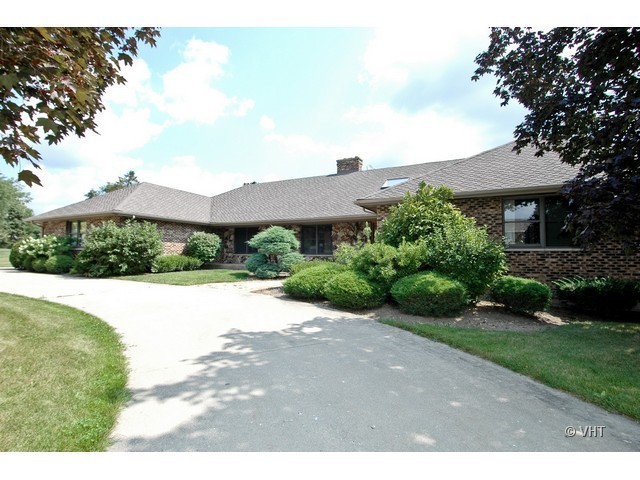537 Macbain Way Inverness, IL 60010 - Photo 1 of 21