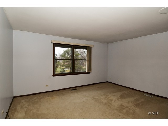 537 Macbain Way Inverness, IL 60010 - Photo 12 of 21
