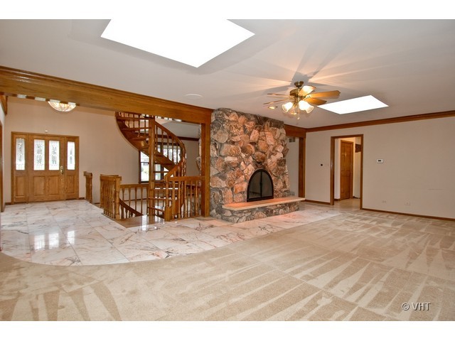 537 Macbain Way Inverness, IL 60010 - Photo 3 of 21