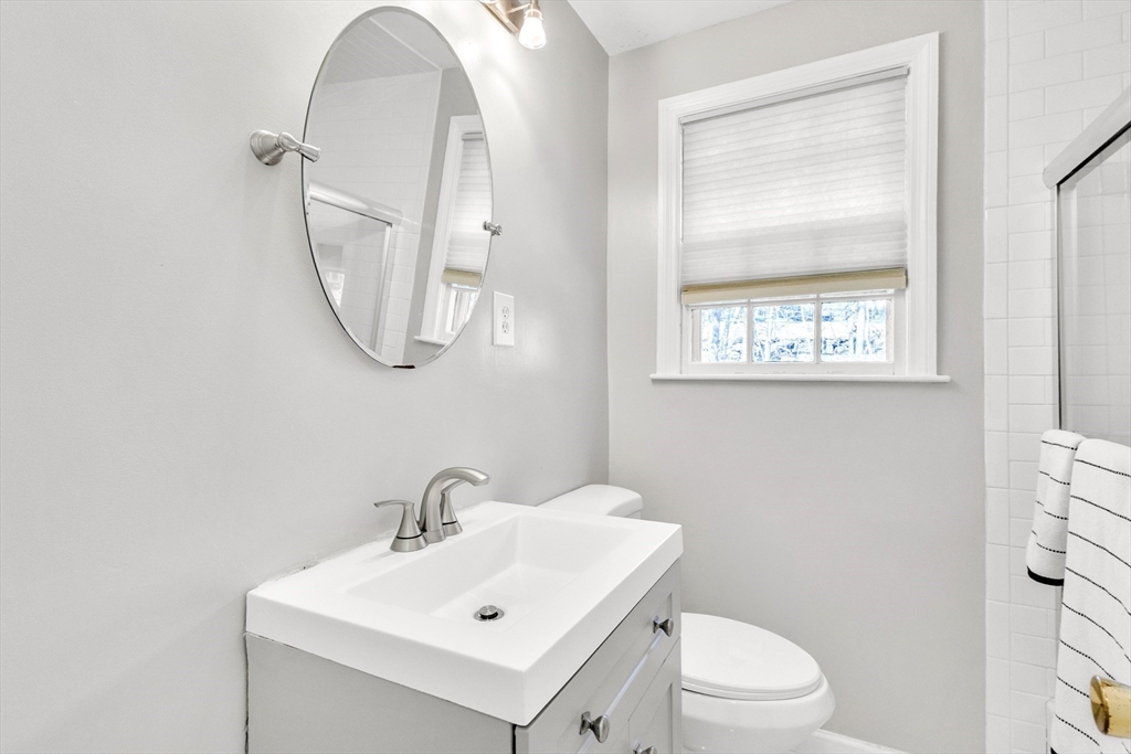 18 Mayflower Road Northborough, MA 01532 - Photo 20 of 42