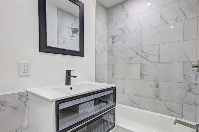 $275,000 | 7340 Chalk Way, Riverdale, GA 30296