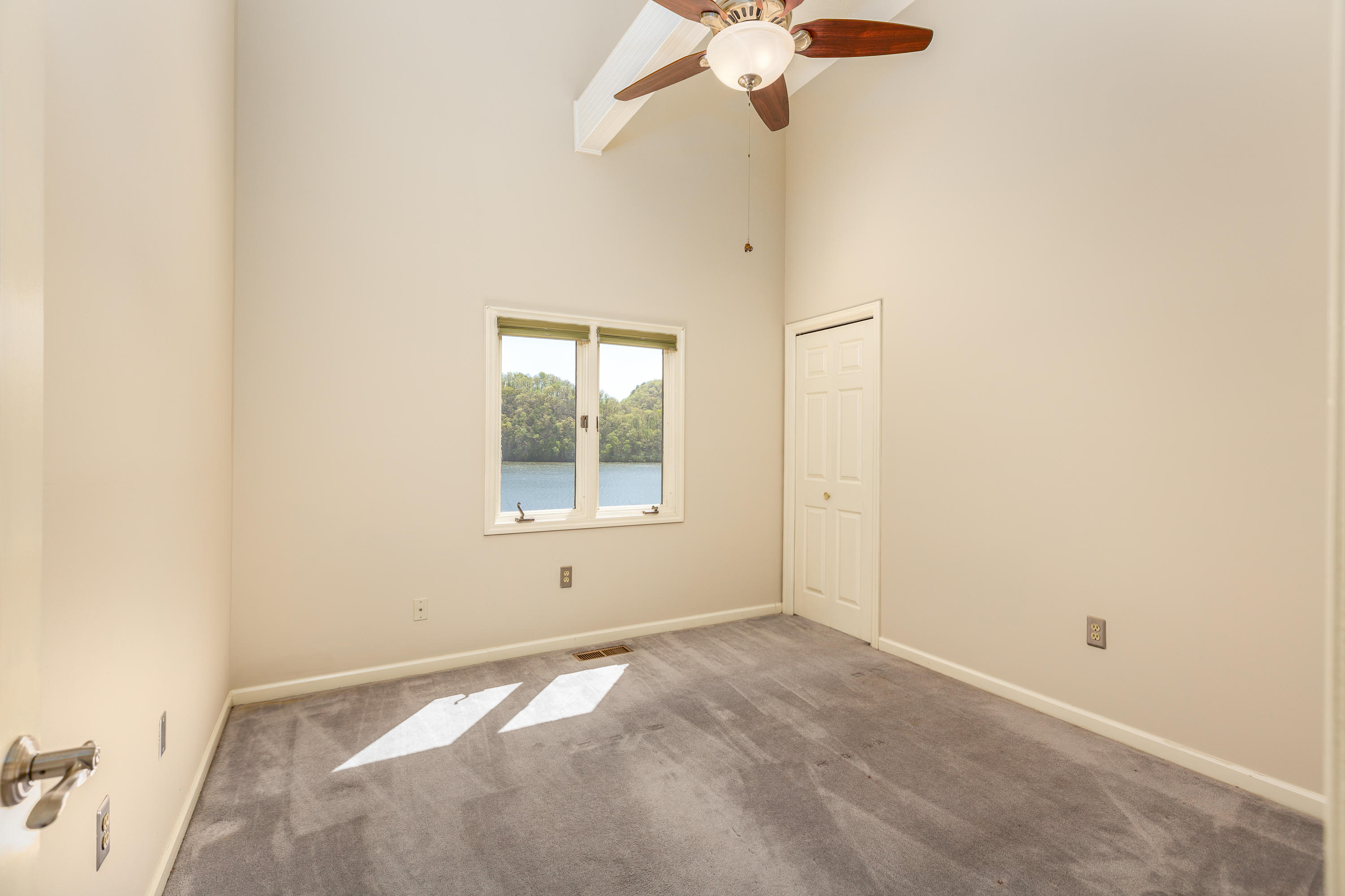 23019 Montego Bay Road Abingdon, VA 24211 - Photo 41 of 49 23019 Montego Bay Rd Abingdon VA Kathy G