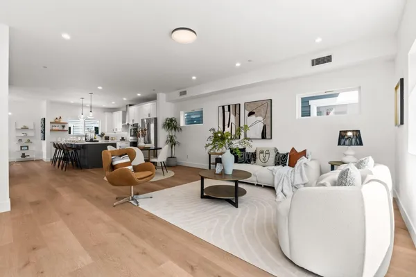 $2,048,000 | 853 B Sierra Vista Avenue, Mountain View, CA 94043