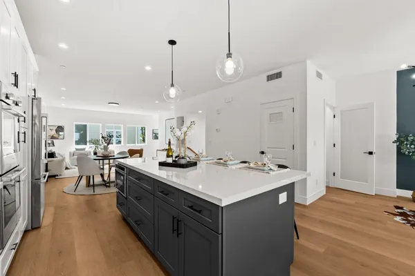 $2,048,000 | 853 B Sierra Vista Avenue, Mountain View, CA 94043