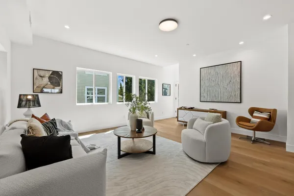 $2,048,000 | 853 B Sierra Vista Avenue, Mountain View, CA 94043